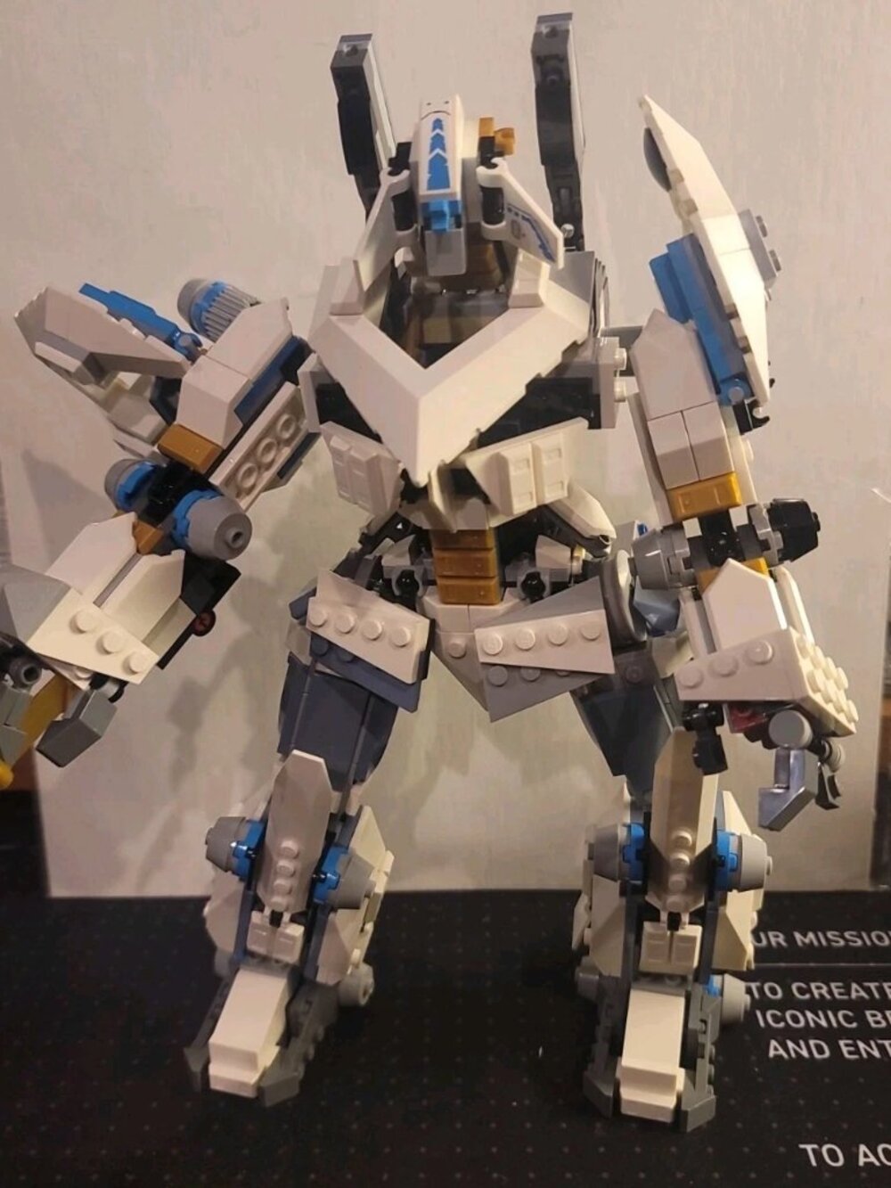 LEGO NINJAGO: Zane's Titan Mech Battle (71738) READ DESCRIPTION - INCOMPLTE